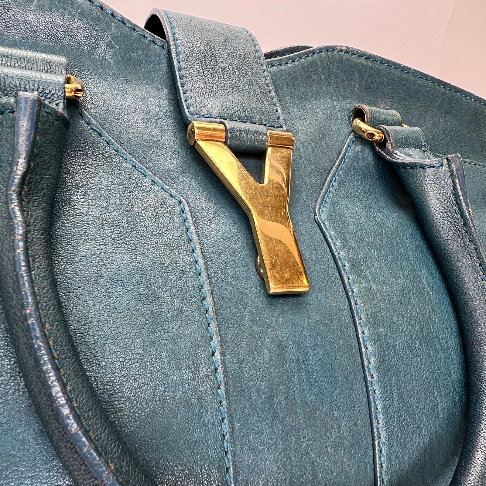 Cabas Chyc Sac Ligne Y Top handle bag in Calfskin, Gold Hardware - Image 6