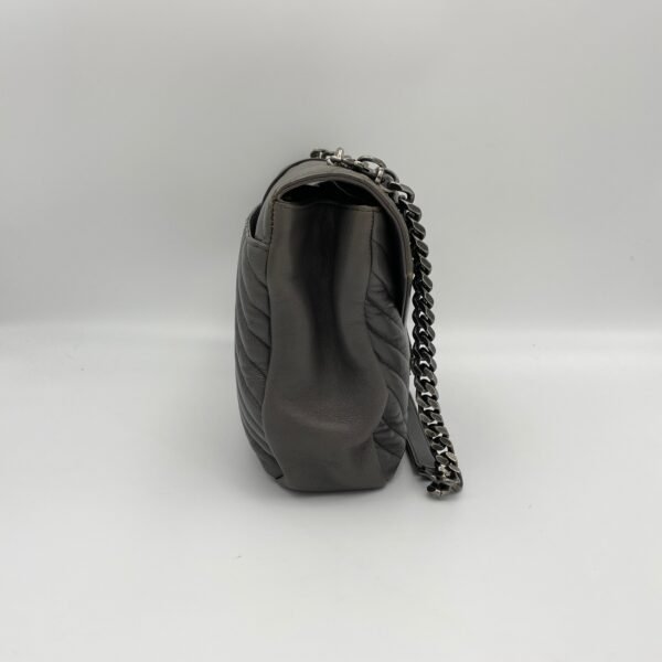 College Large Grey Top Handle Bag in Calfskin, Ruthenium hardware - Image 4