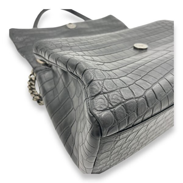 Hollywood Shoulder Bag Black in Calfskin, Silver hardware - Image 10
