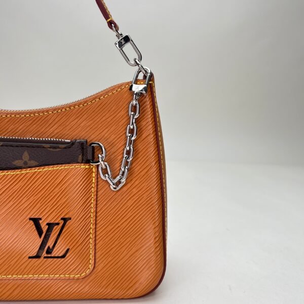 Marelle Shoulder bag in Epi leather, Silver Hardware - Image 7