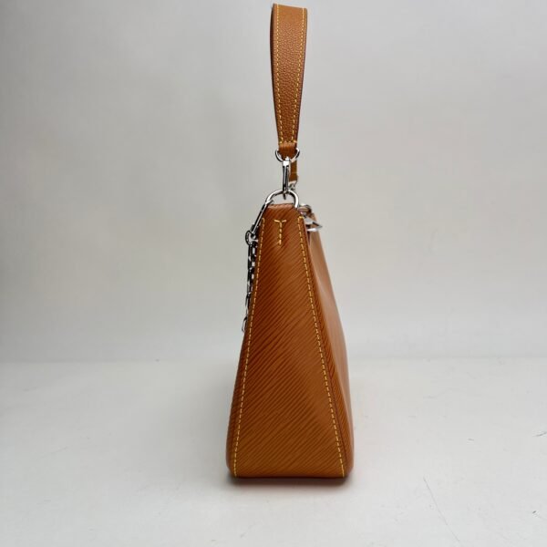 Marelle Shoulder bag in Epi leather, Silver Hardware - Image 2