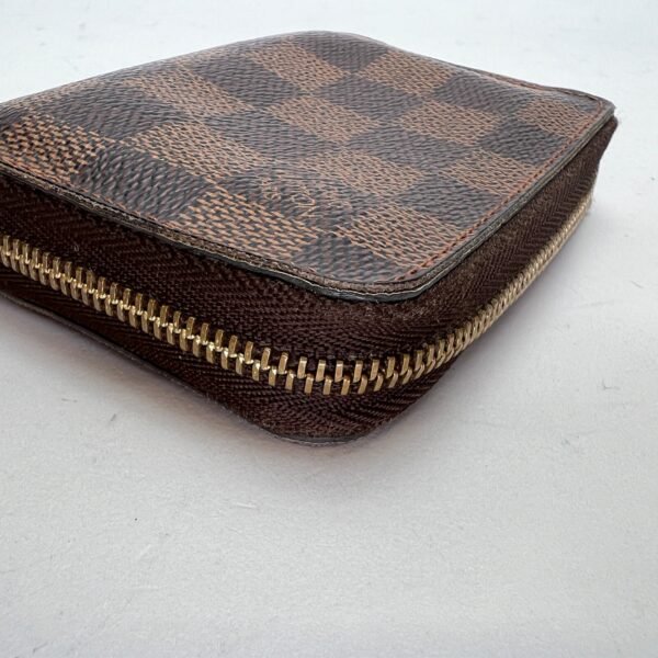 Damier Ebene Zip Brown Wallet in Coated Canvas, Gold hardware - Image 9